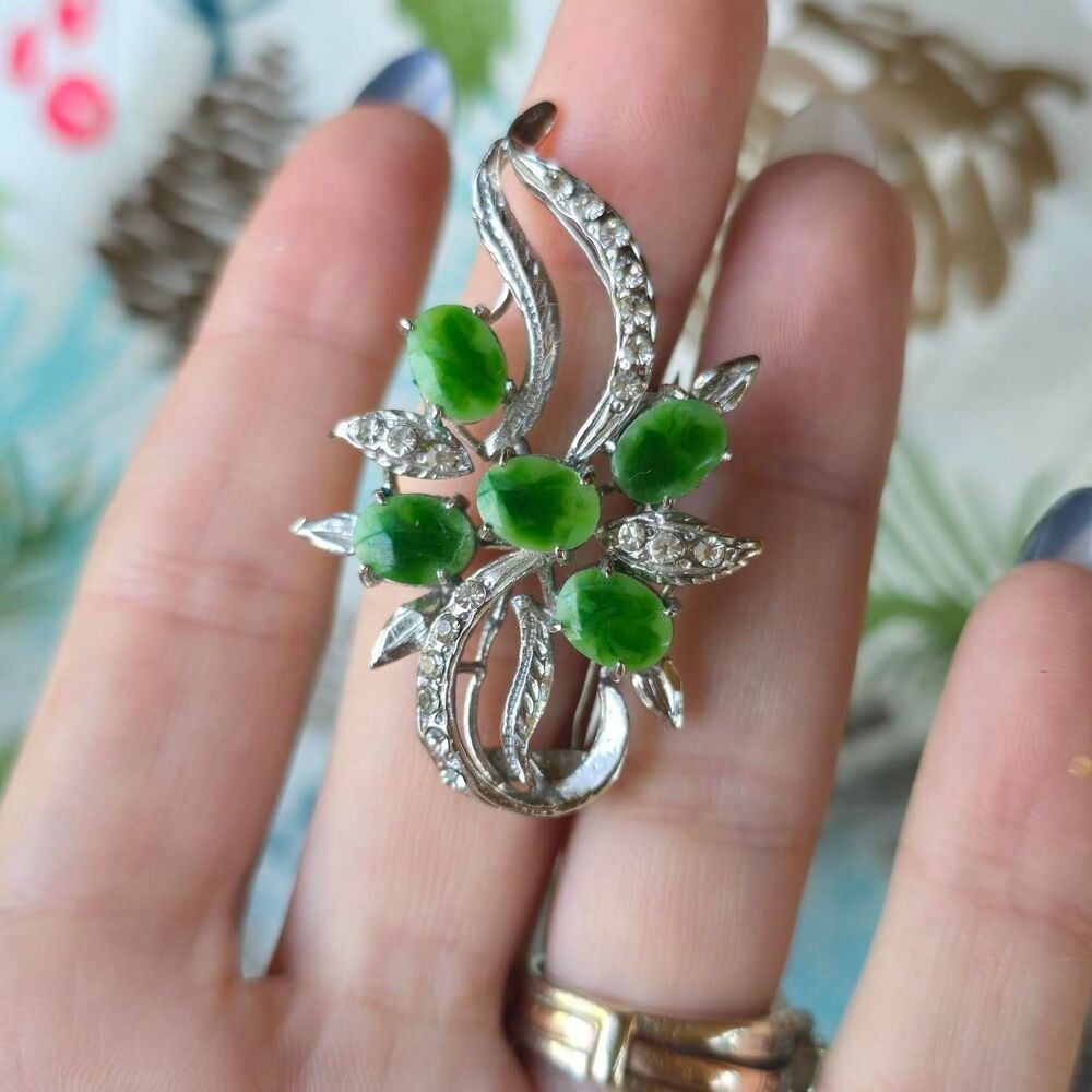 Vintage-american Women's Green and Silver Jewellery